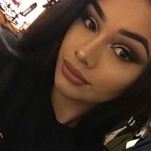 Meet your Posher, Alysia